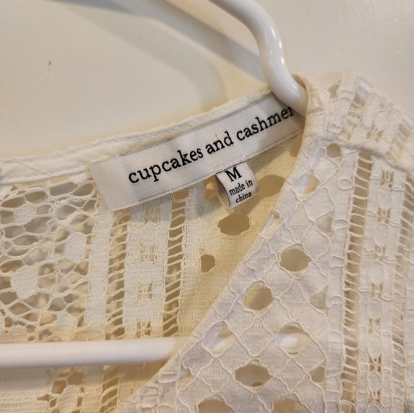 Cupcakes and Cashmere Luca Lace Dress Size Medium - Picture 4 of 9